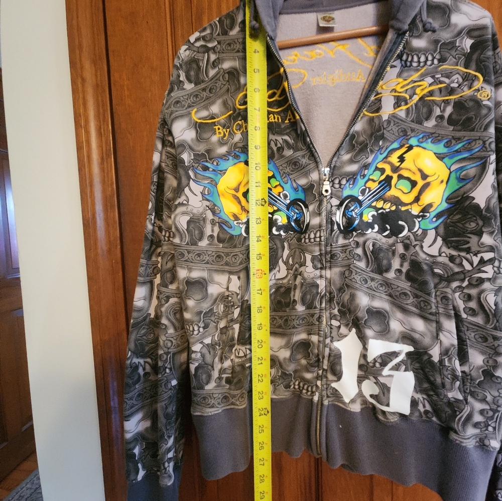 Ed Hardy Graphic Sweatshirt with Skull Design - Picture 11 of 13